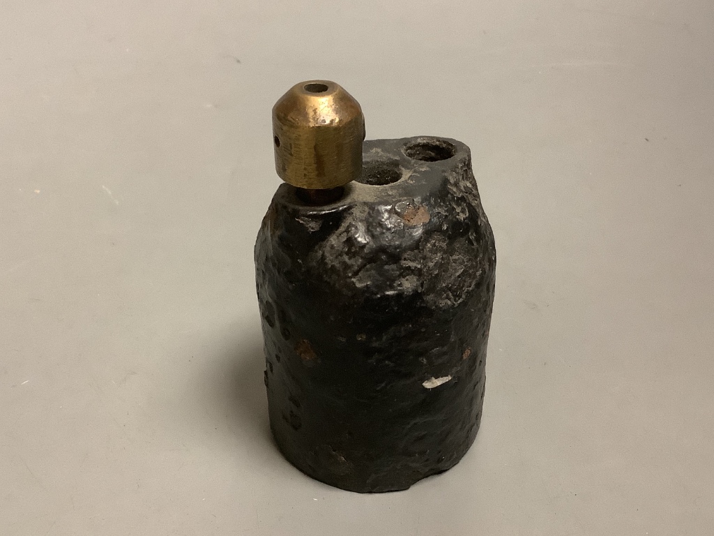 An inert WWI French Vivion Bessiers grenade. Please note - only available to UK buyers. Collection only - postage not available.